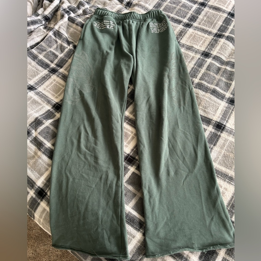 The Spirit She Bog Cozy Sweats in Norse Green - XS